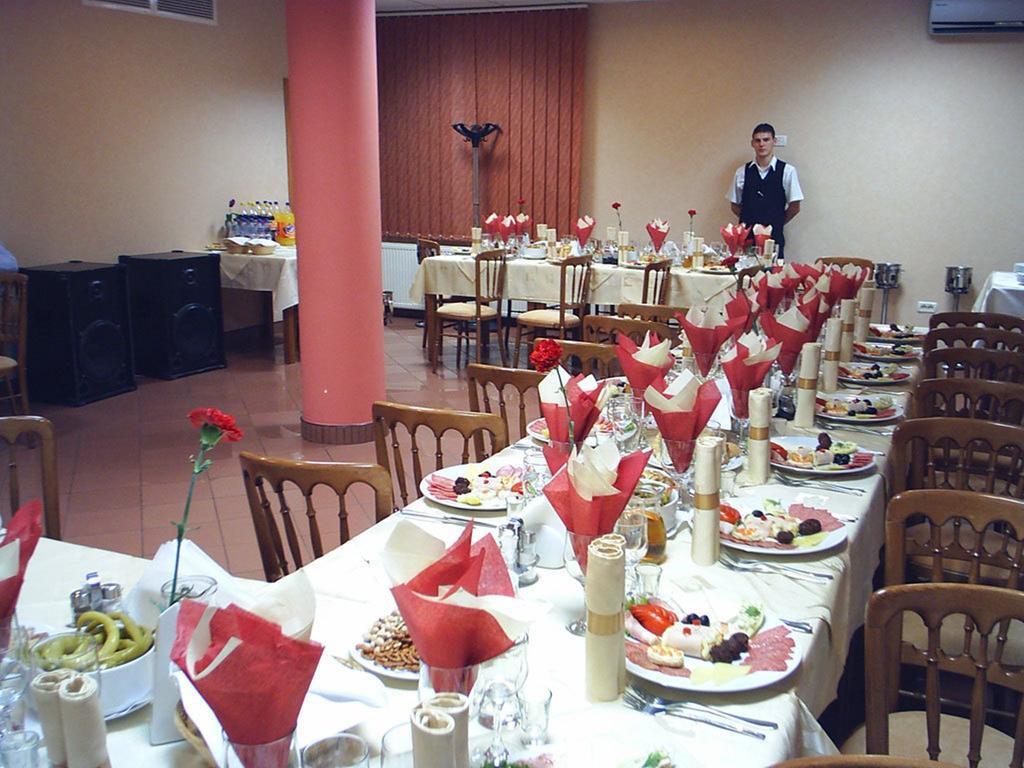 Hotel Lotus Αράντ Εξωτερικό φωτογραφία